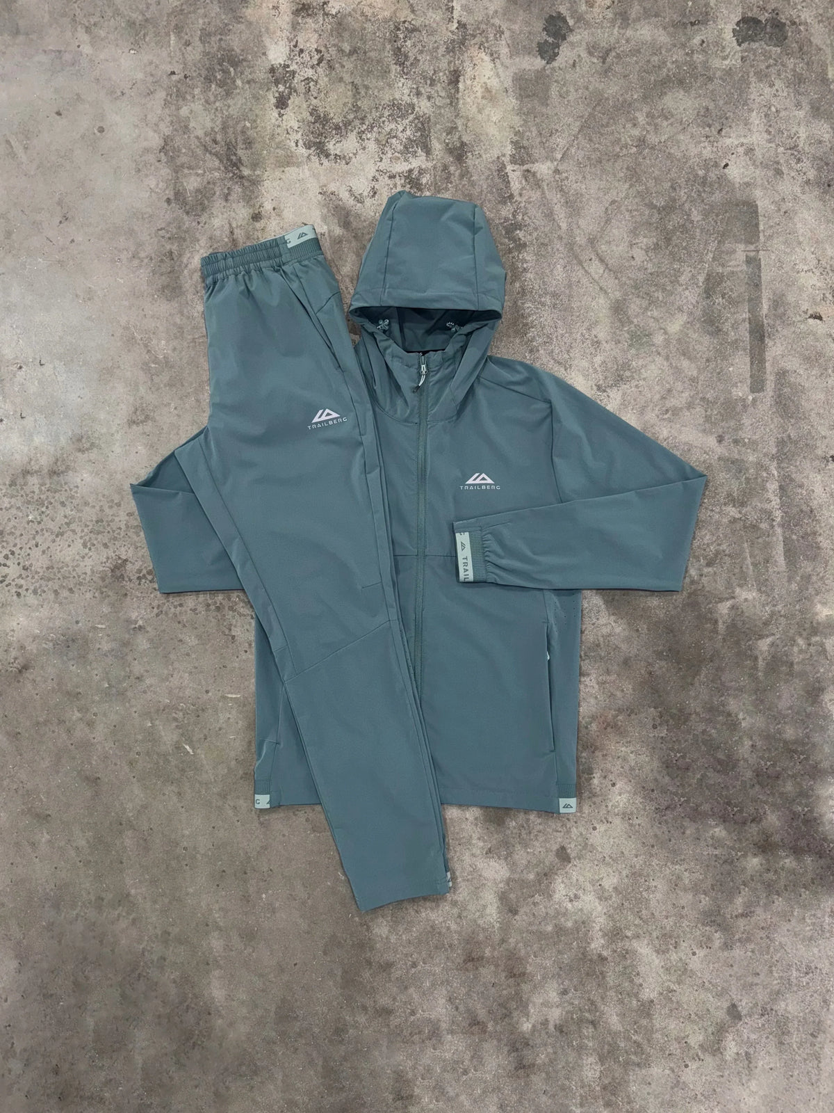 tracksuit 17