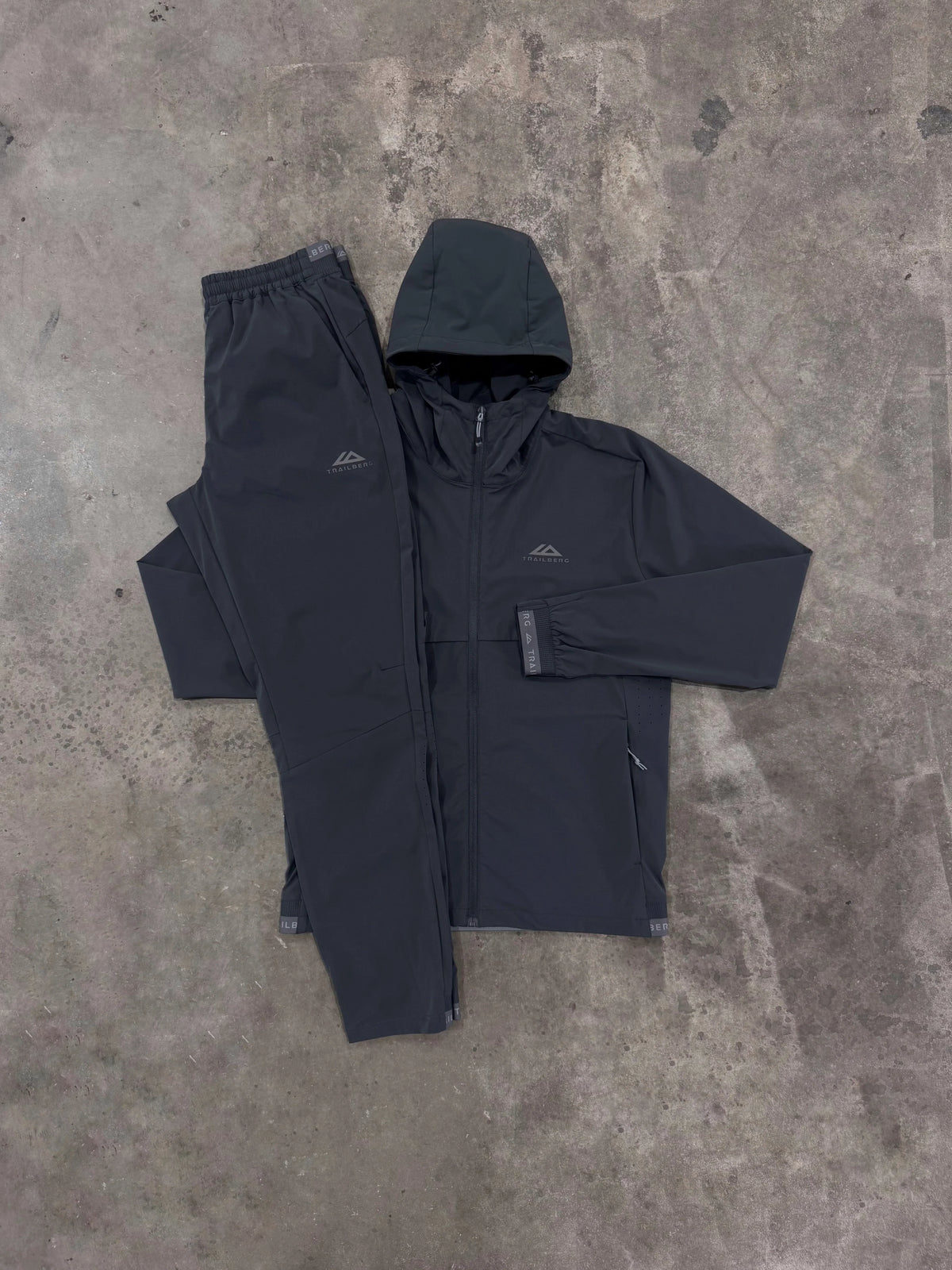 tracksuit 21