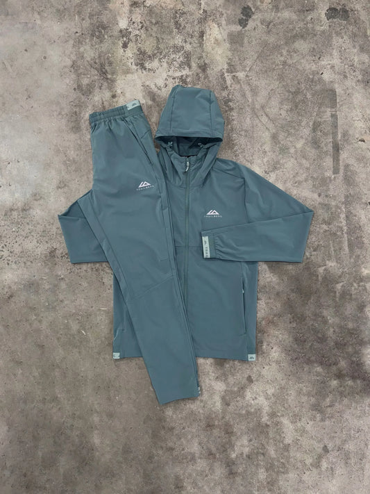 Tracksuit 17