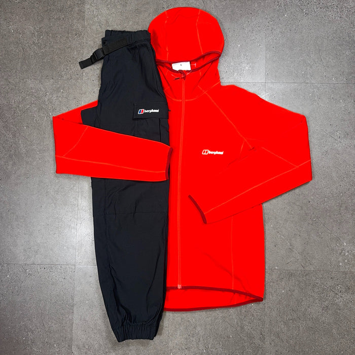 black tracksuit 14