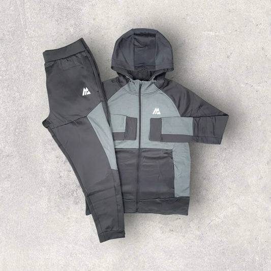Tracksuit 11