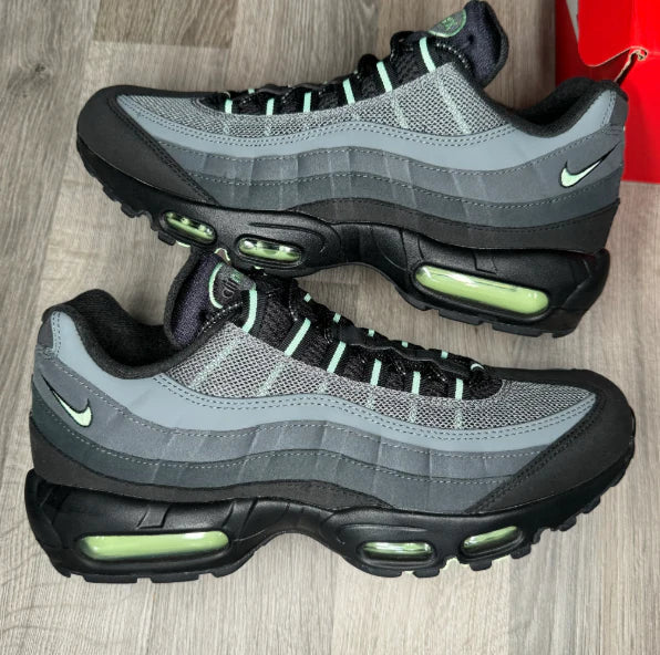 95 mint black